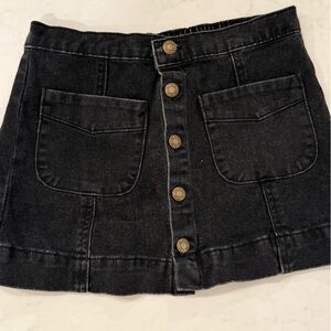 Rylee + Cru Black Button-Front Skirt